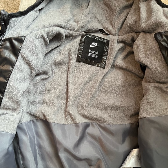 Nike Kids Shiny Black Puffer Jacket - Picture 5 of 6